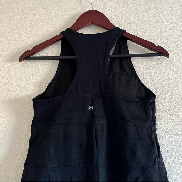 Lululemon Black V Neck Racerback Crossover Athletic Workout Tank Top Size 8 - Picture 5 of 9